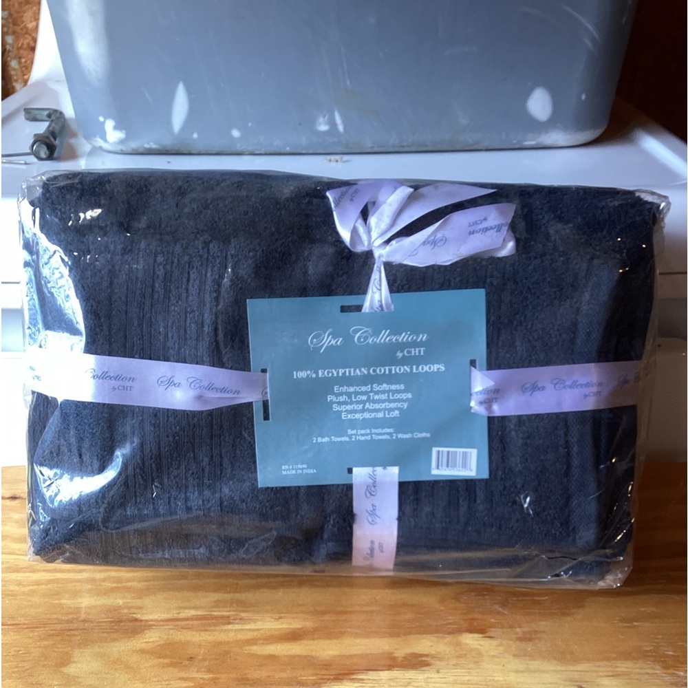 Amrapur 6 Piece Solid Standard Towel Set Black 5CFLTL6G-BLK-ST